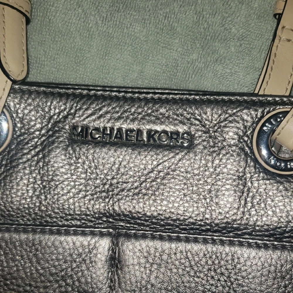Michael Kors Metallic Bronze Shoulder Bag - Picture 3 of 16